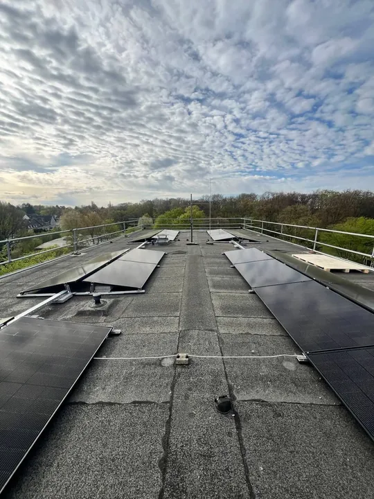 PV-Anlage · Gewerbe-Flachdach